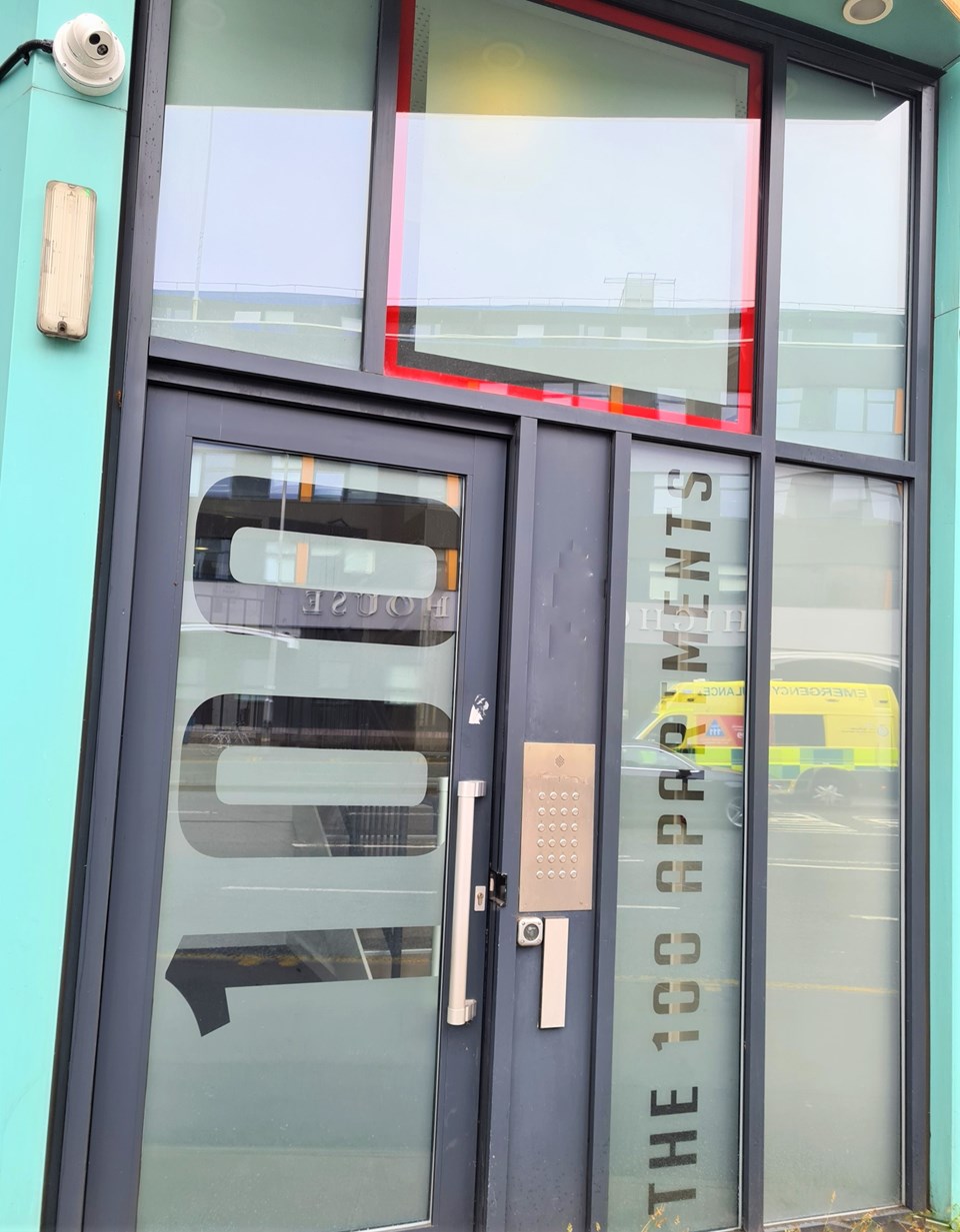 Cad Cut Window Frost The 100 Apartments Signs Express Leicester