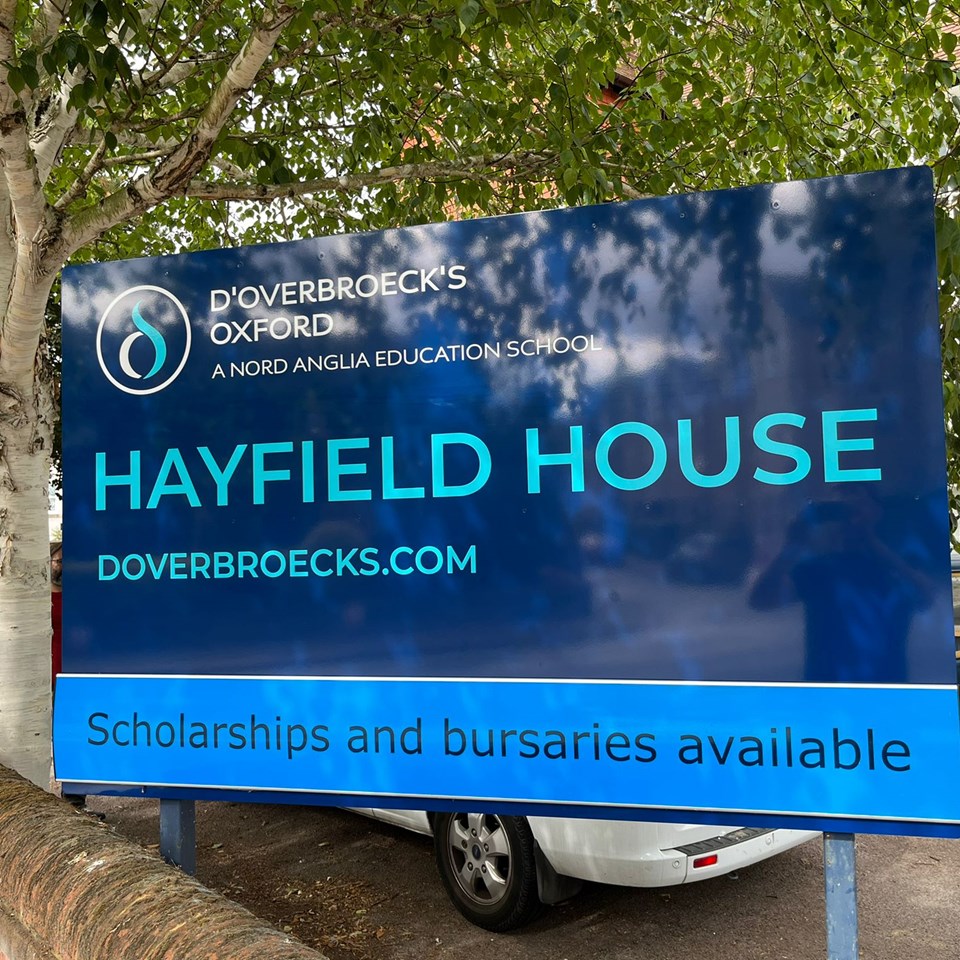 Post And Panel Directional Sign For Doverbroecks School By Signs Express Oxford