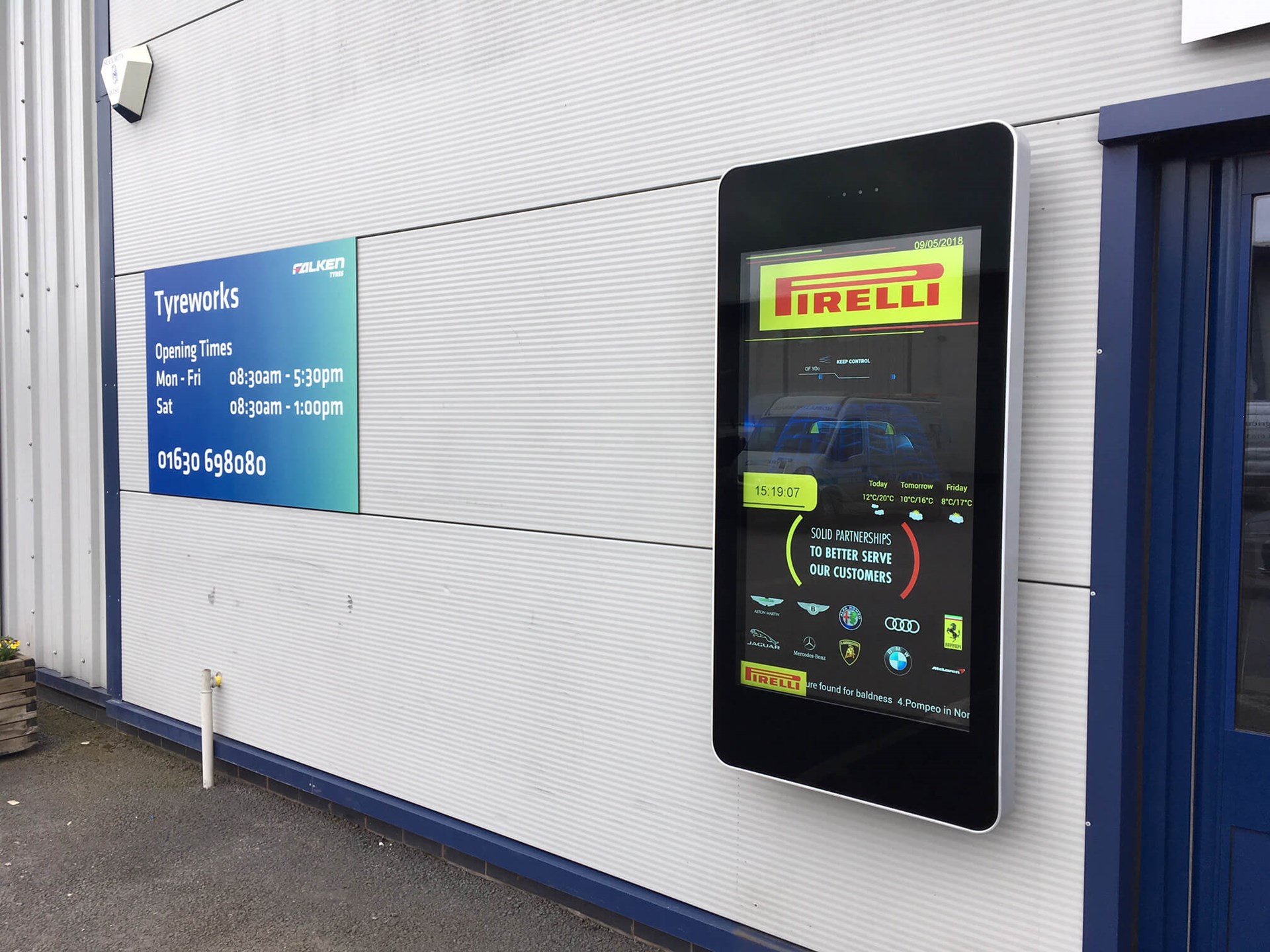 Outdoor Digital Advertising Display