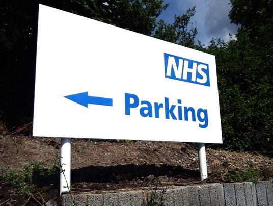 Nottingham NHS Post And Panels (6)