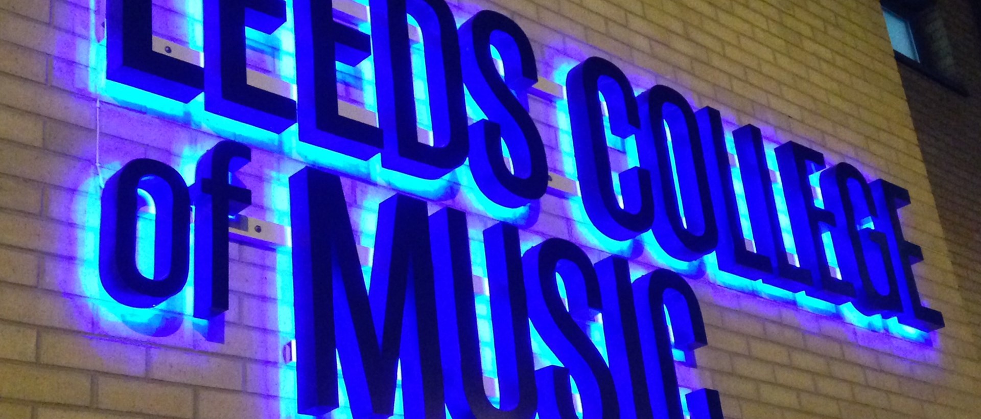 Leeds College Of Music Education Schools Outdoor Business Signs Illuminated Signs (Leeds)