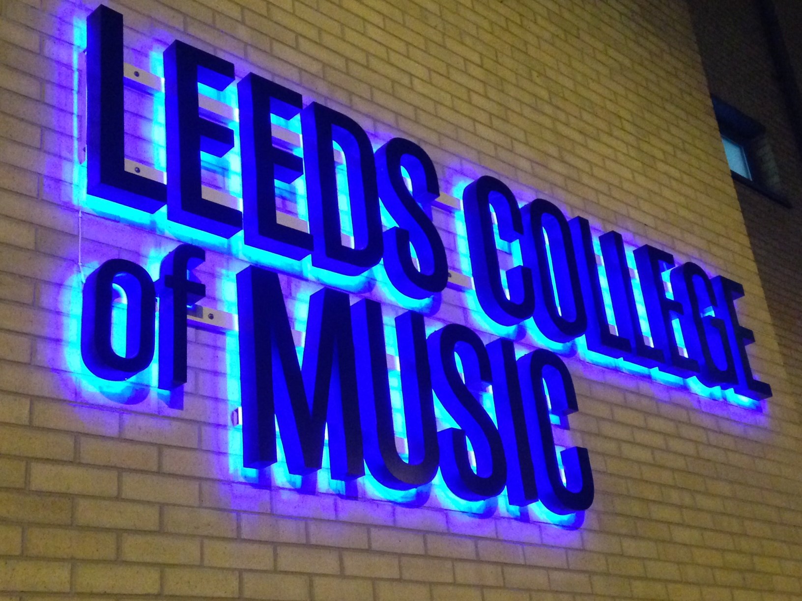 Leeds College Of Music Education Schools Outdoor Business Signs Illuminated Signs (Leeds)