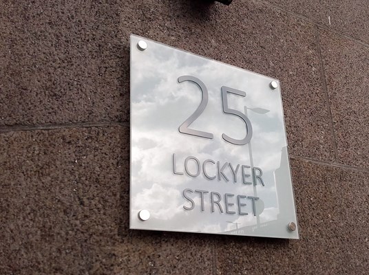 Outdoor Plaque Sign