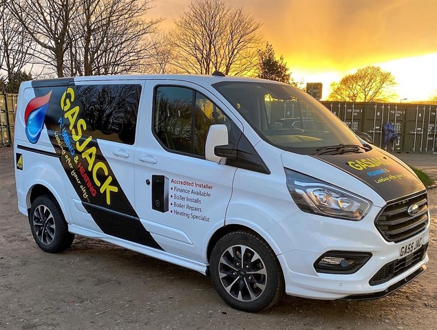 The Complete Guide to Vehicle Graphics