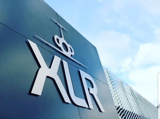 Flat cut lettering & logos