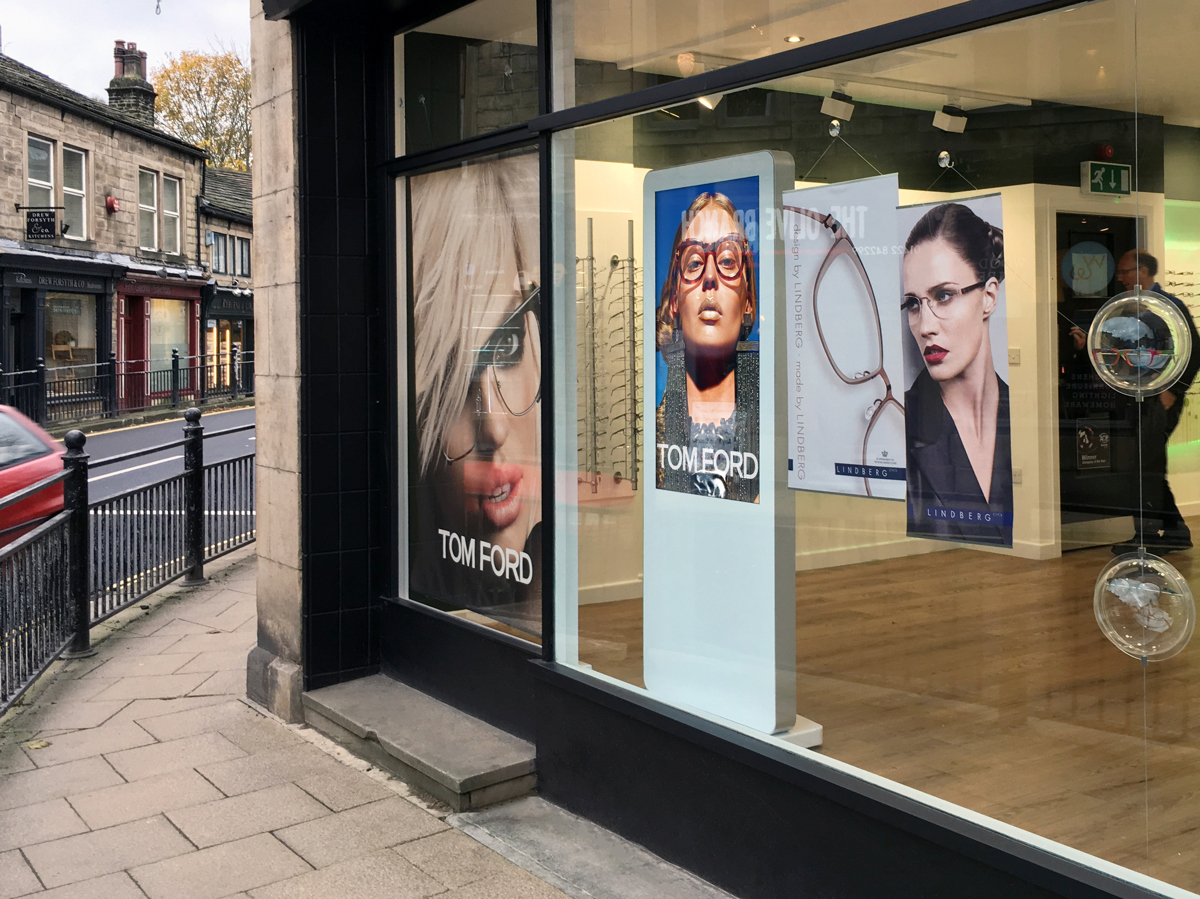 Freestanding Digital Screens - Signs Express