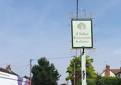 Il Salice Exterior Signs