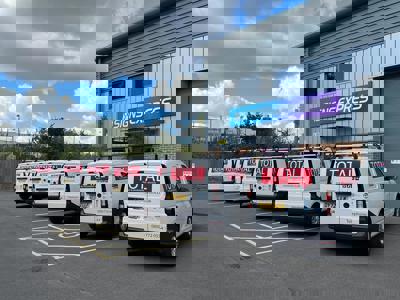 Van Graphics Total Pest Control Signs Express Oxford