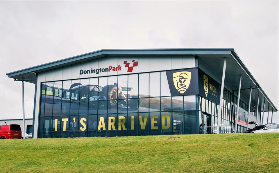 Flex Face Corner Sign With Contravision & Gold Window Graphics Rodin Cars Donington Park Signs Express Loughborough