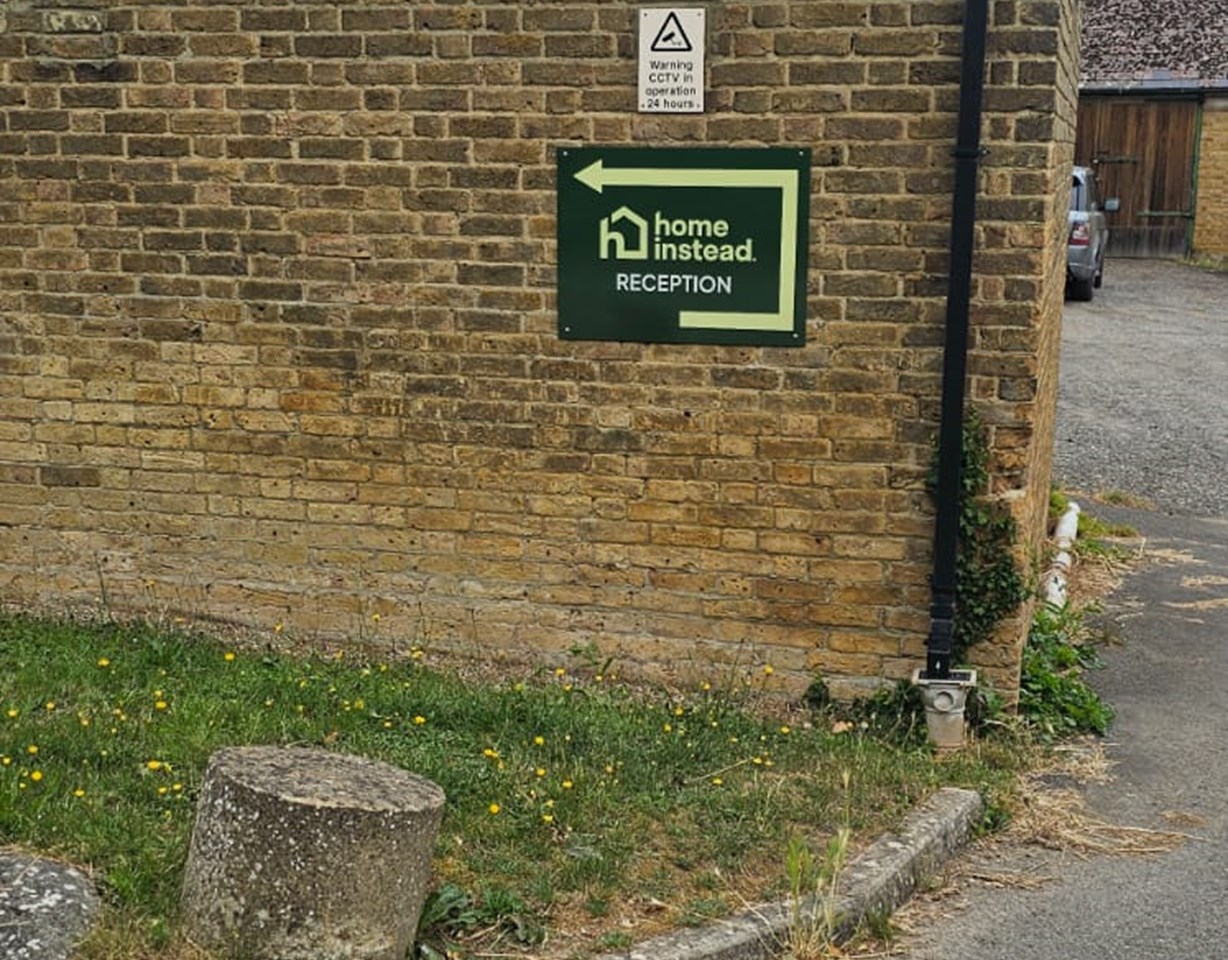 Home Instead - Directional Sign