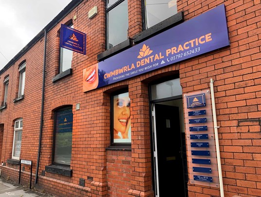 Cwmbwrla Dental Practice - Exterior Signage
