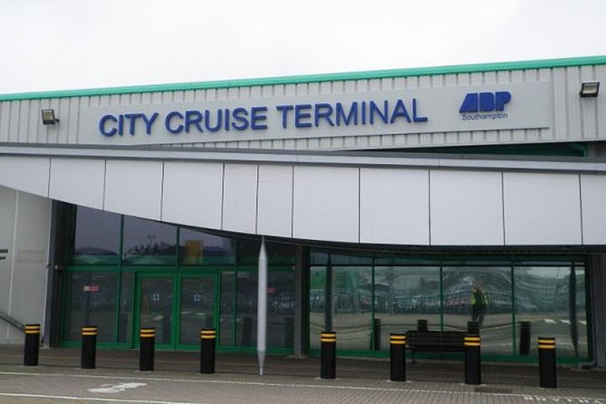 Signs Express complete signage project for terminal