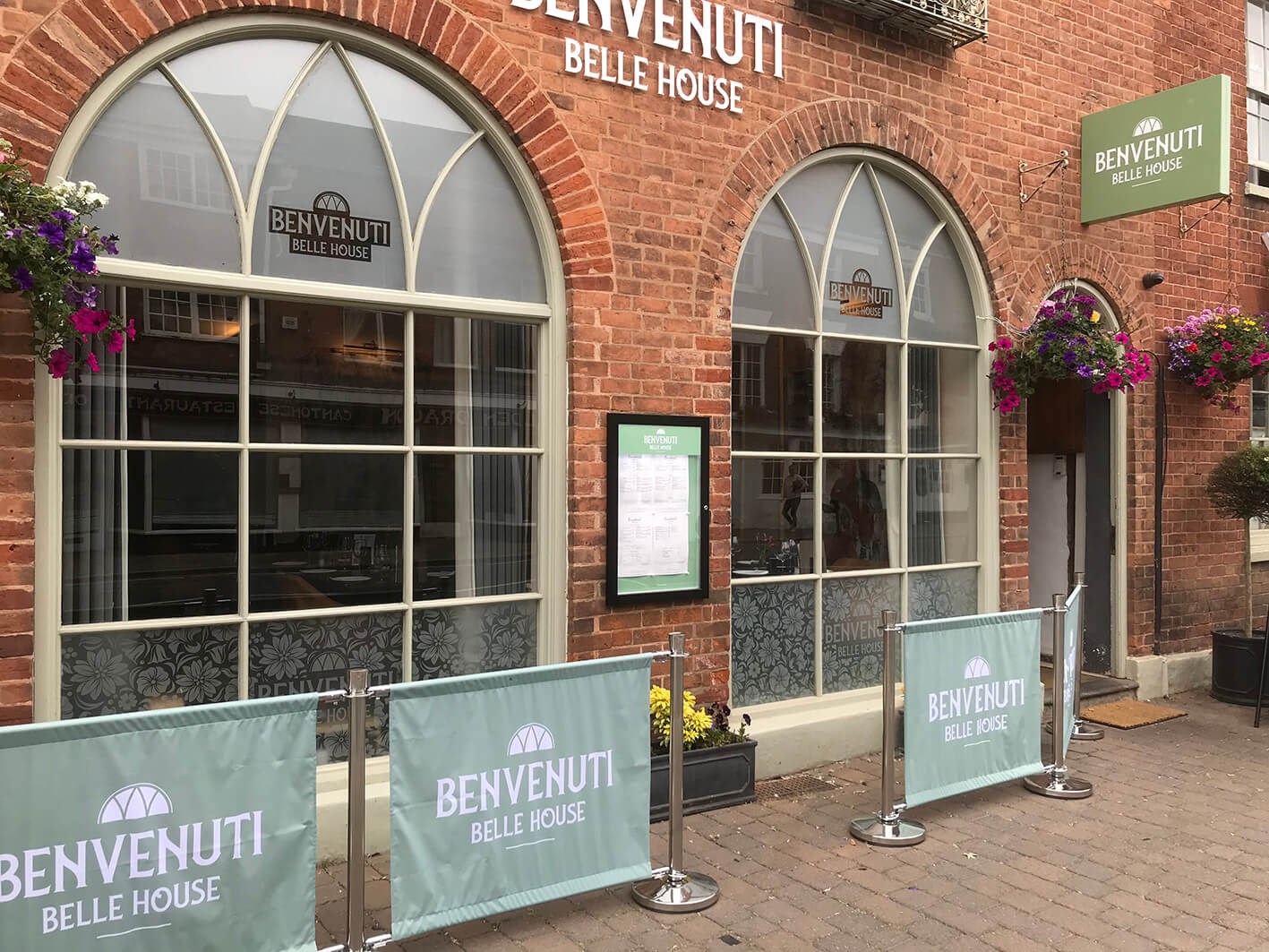 Benvenuti Cafe Barriers And Restaurant Signs By Signs Express Worcester