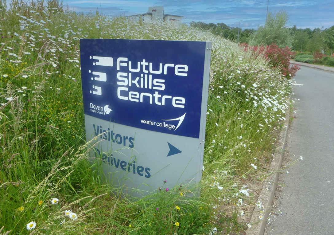 To Exeter Sign Exterior Signs & Graphics in Exeter- Signs Express