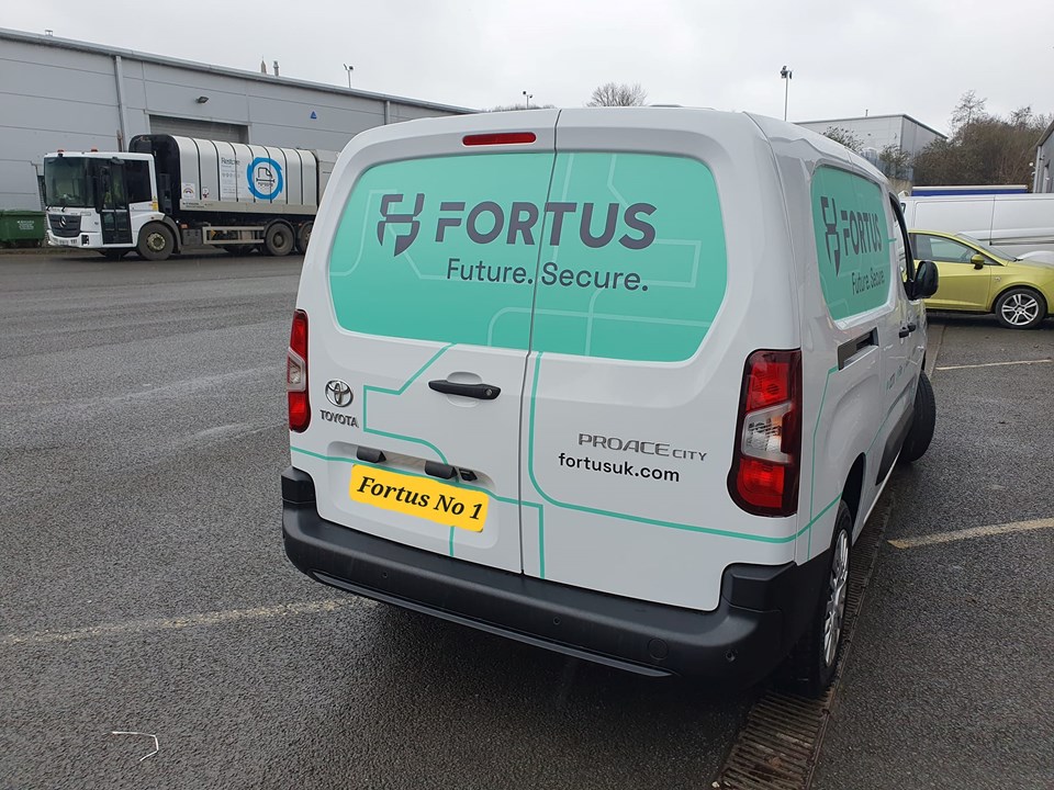 Digitally Printed Vehicle Graphics Fortus Signs Express Leicester (1)