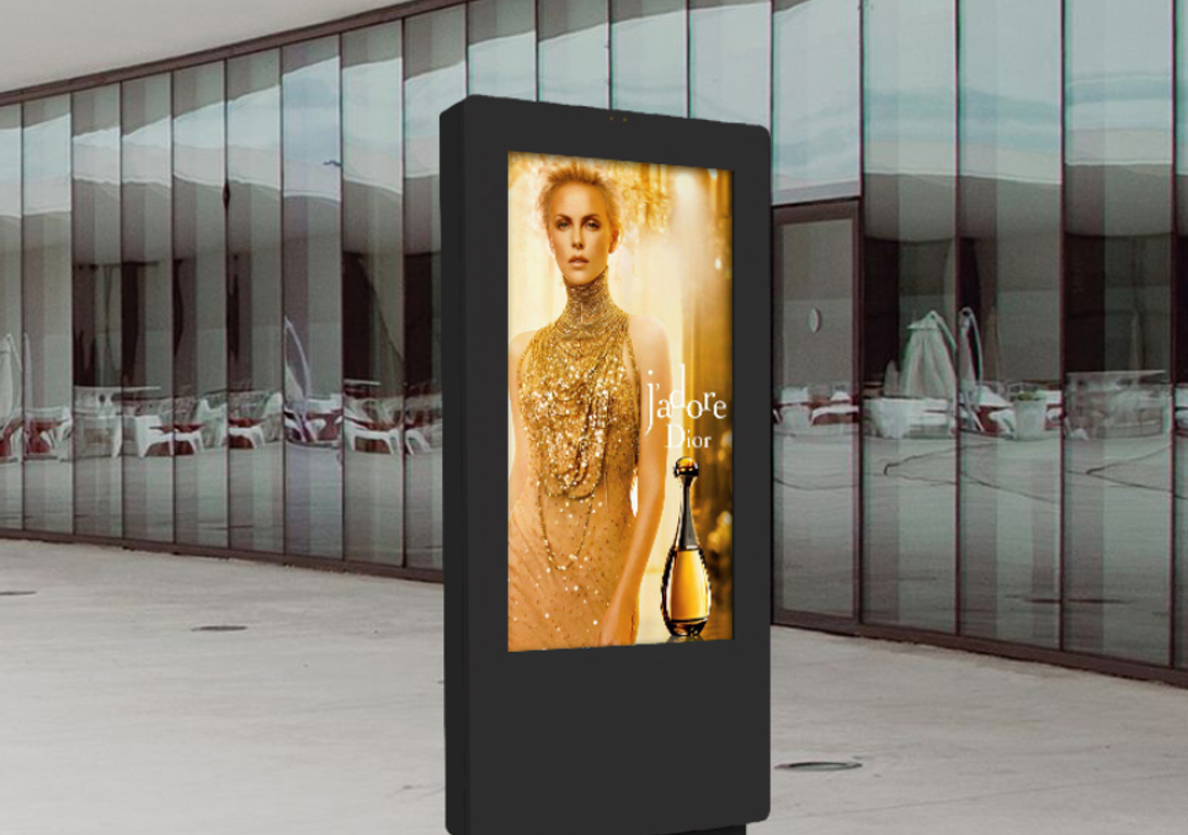 Outdoor Freestanding Digital Screens