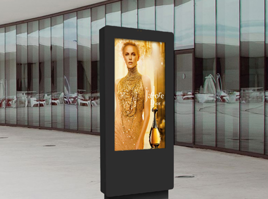 Outdoor Freestanding Digital Screens